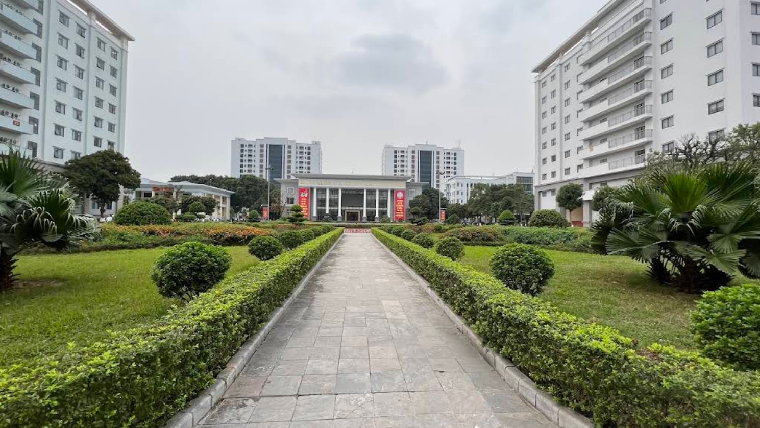 Toàn cảnh Học viện chính trị (BQP)